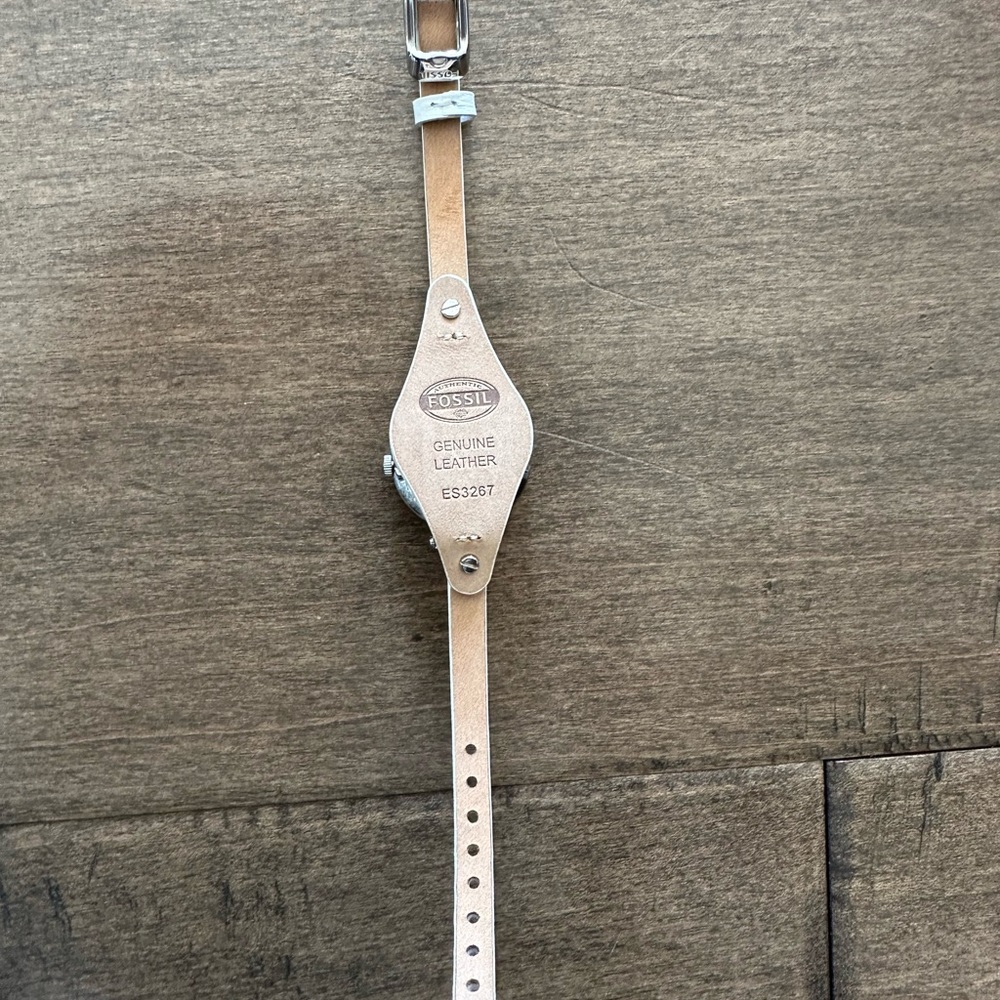 Lot of 3 Women’s Fossil Leather Watches - Picture 4 of 10